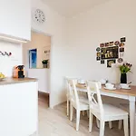 Bright Modern Apartment
